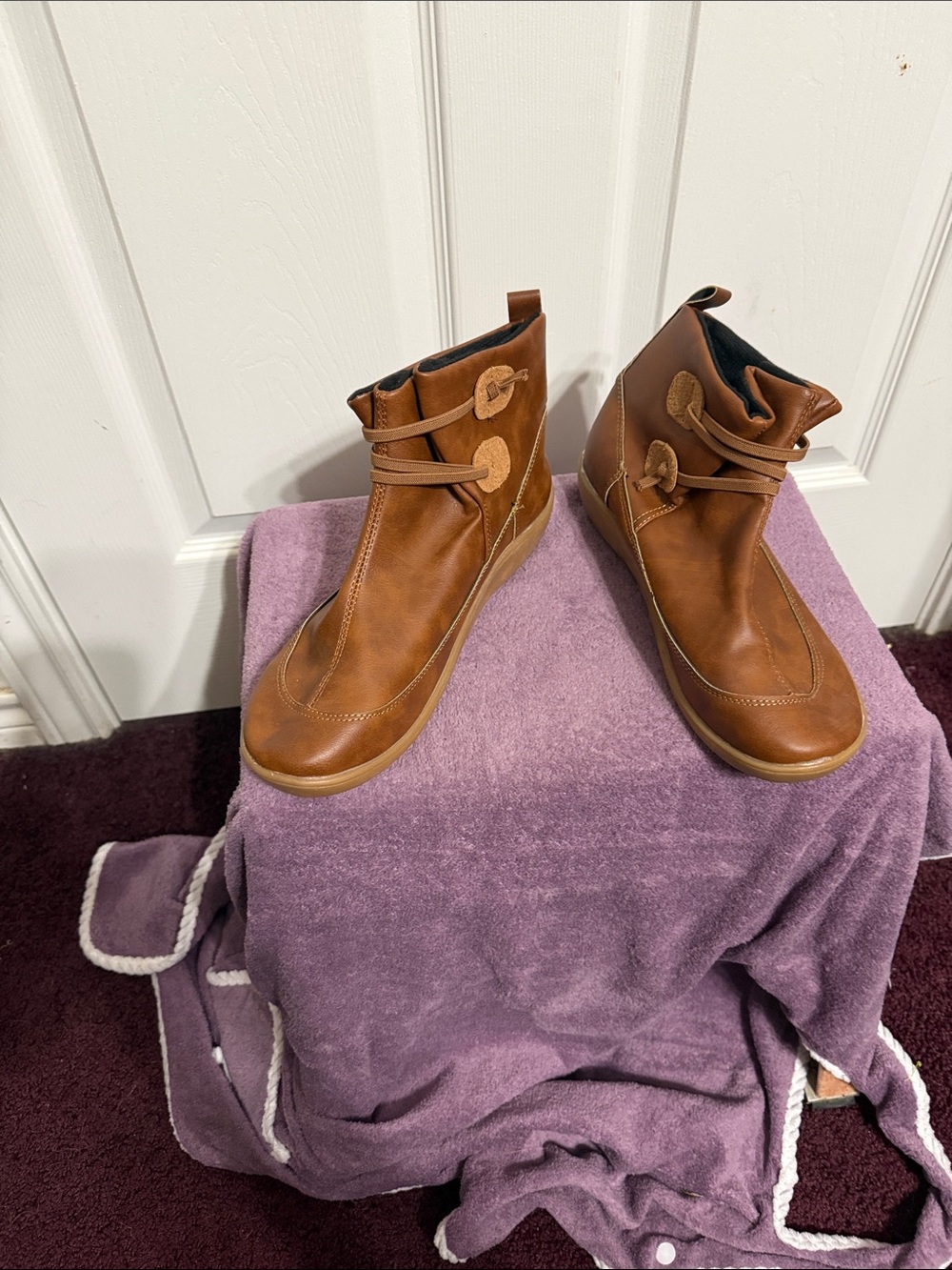 Source Unknown Tan Leather Chukka Boots